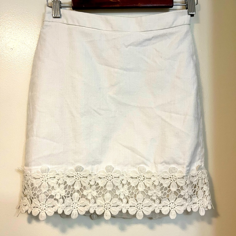 Beautiful Jcrew white skirt in 00